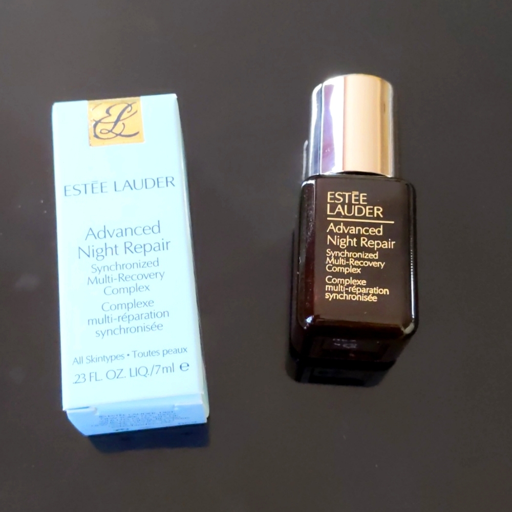 Estée Lauder

Advanced Night Repair serum
